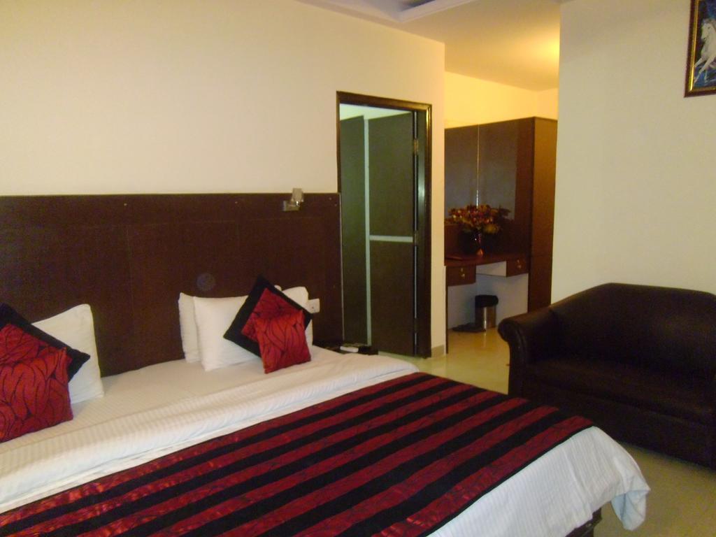 Airport Hotel Vishal Residency Neu-Delhi Exterior foto