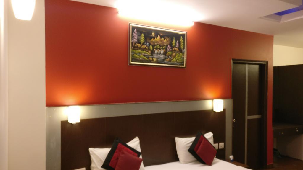 Airport Hotel Vishal Residency Neu-Delhi Exterior foto
